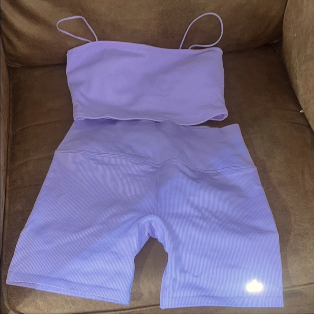 ALO Yoga Light Purple Activewear Set